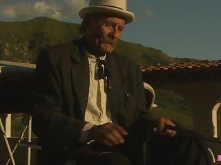 Teen Schlampe lässt sich in den Arsch ficken