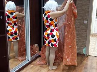 Reife Hausfrau macht für Analsex die Beine breit